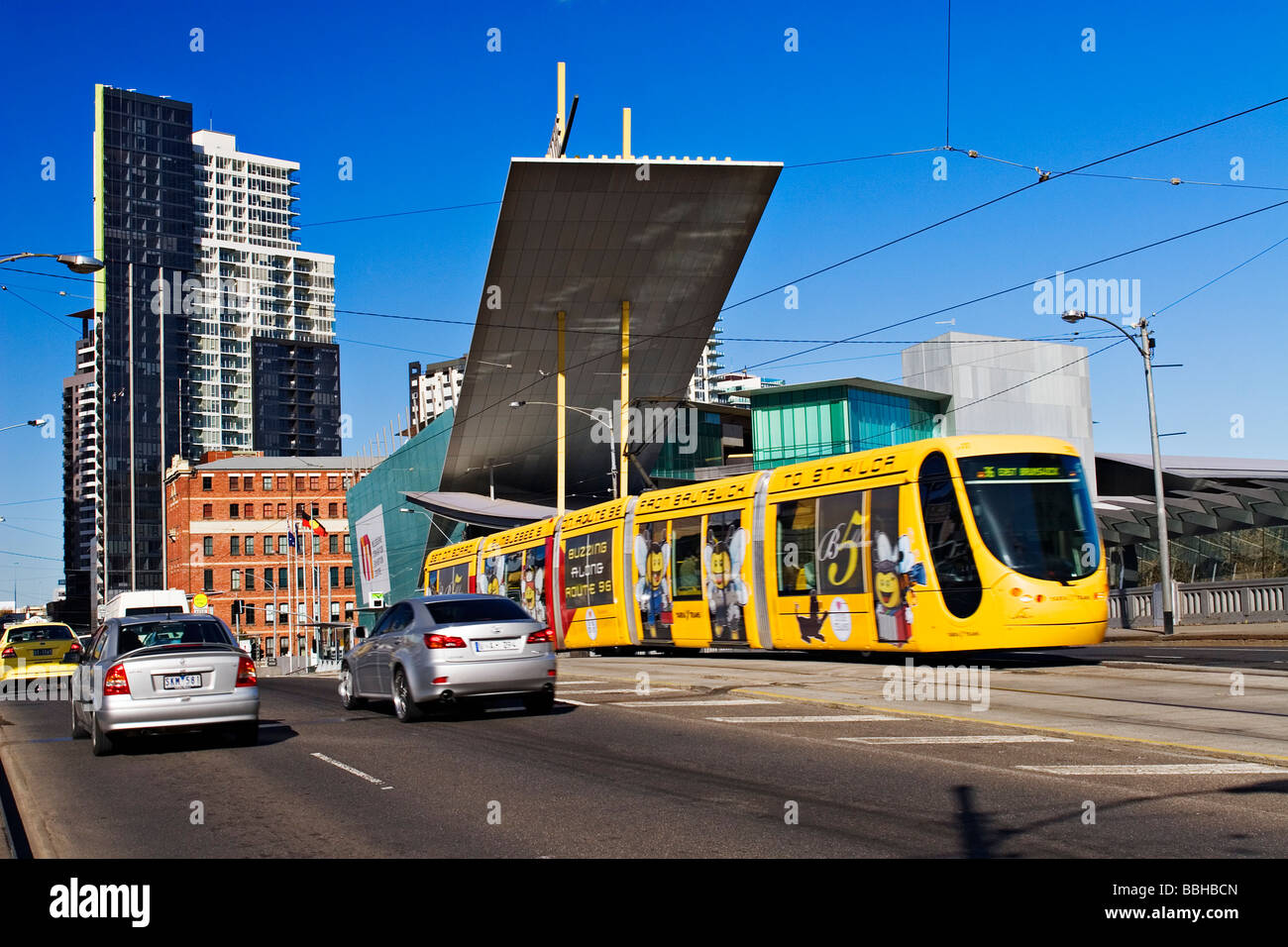 Melbourne Australien / Stadtverkehr entlang der Spencer Street in Melbourne Victoria Australien reisen. Stockfoto