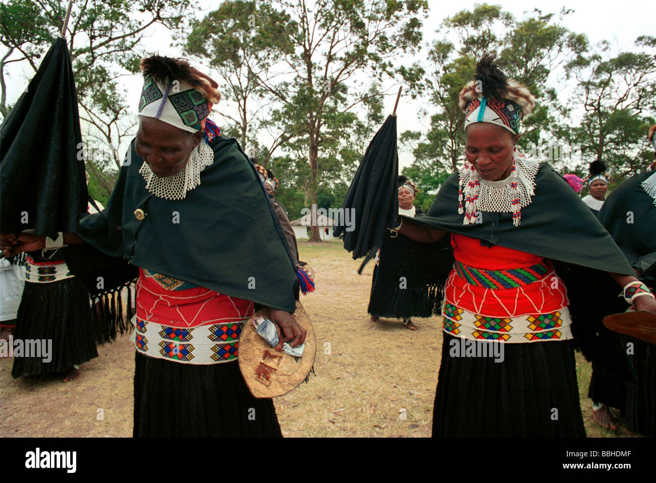Zulu frauen -Fotos und -Bildmaterial in hoher Auflösung – Alamy