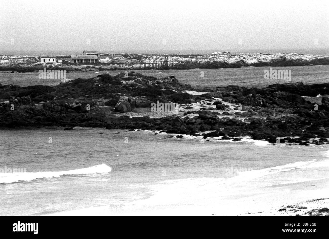 Western Cape Südafrika 1997 Wellen Strände Welle Felsen Strand Haus Häuser Meer Ozean Küsten Felsküsten Stockfoto