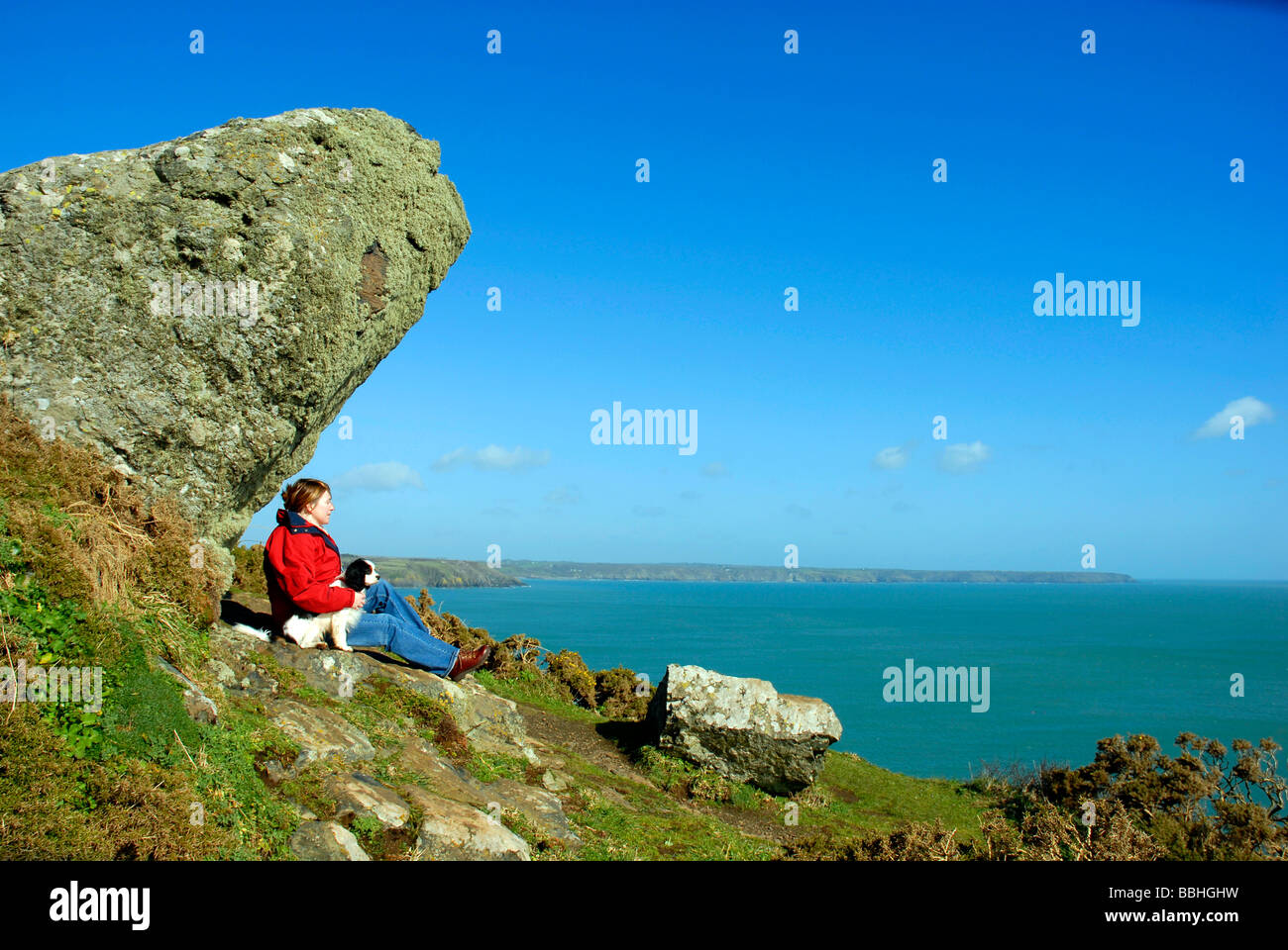 Die Lizard Halbinsel, Cornwall, Touristen bewundern die Aussicht an der Lizard, Cornwall, England, UK Stockfoto