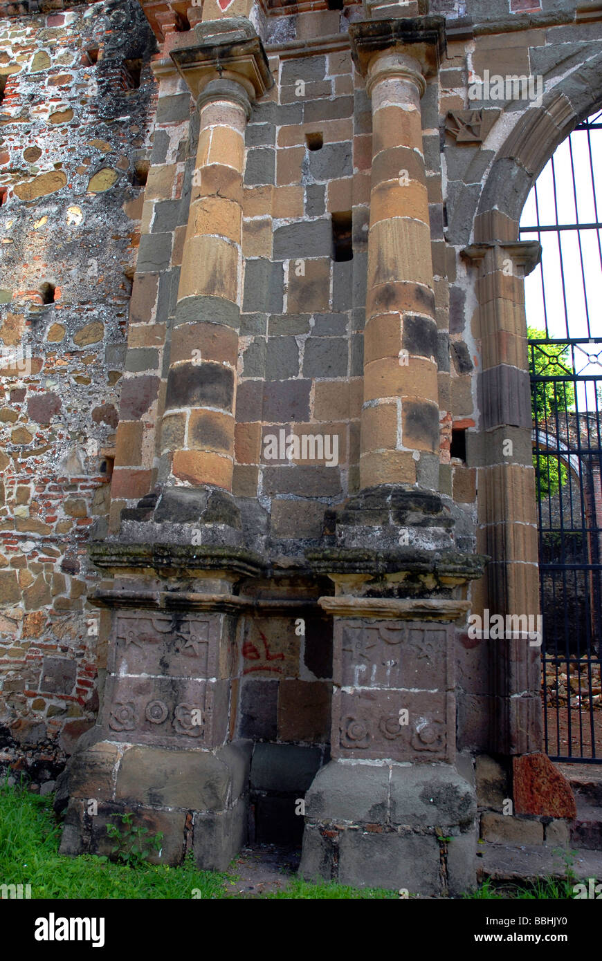 Bild von Panama Kathedrale Hintertür schließen Stockfoto