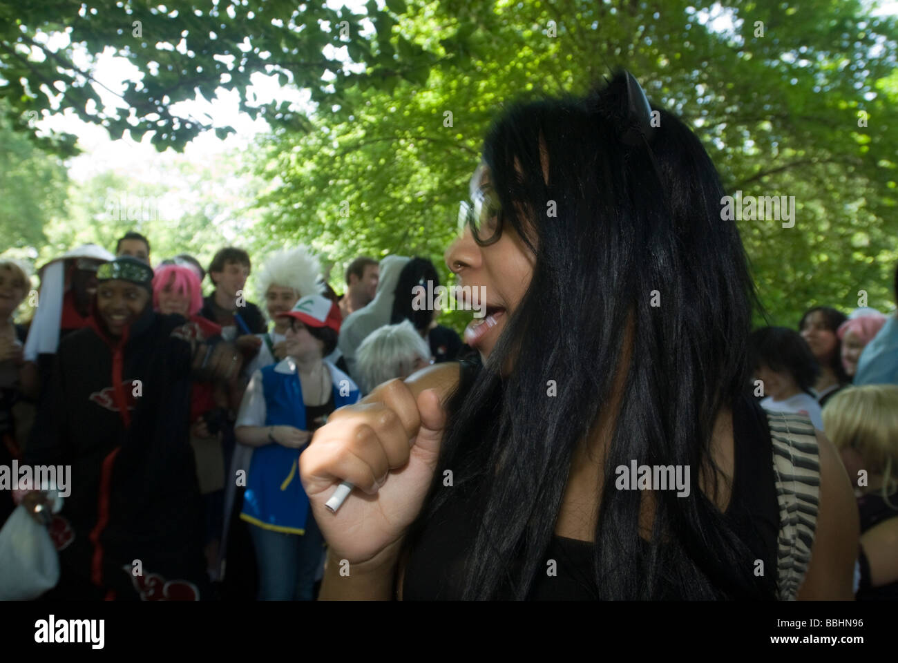 Jugendliche zu kleiden wie ihre Lieblings-Charaktere aus Manga-Comics im Central Park in New York Stockfoto