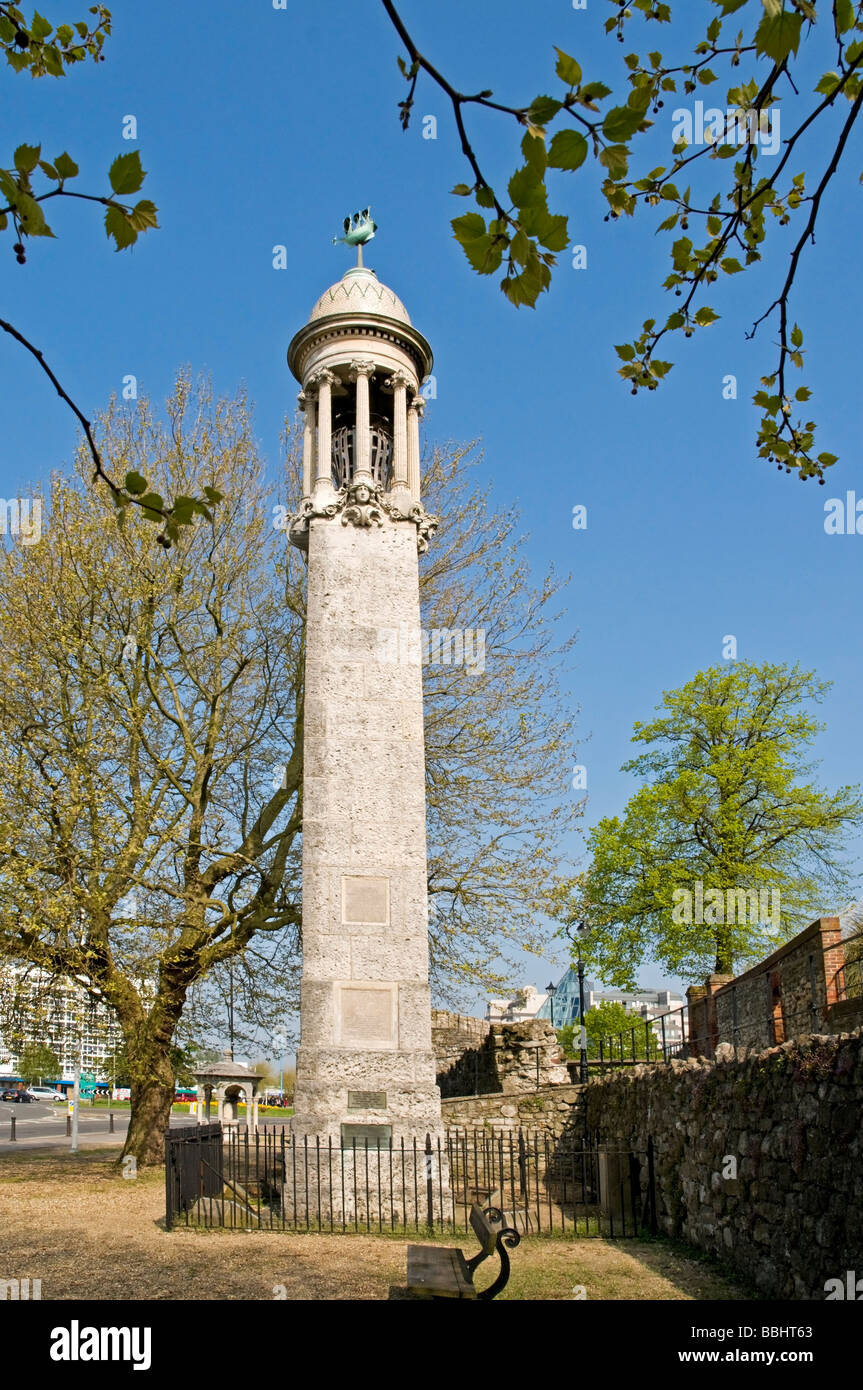 Das Mayflower Memorial, das die Abfahrt der Pilgerväter von Southampton im Jahre 1620 erinnert Stockfoto