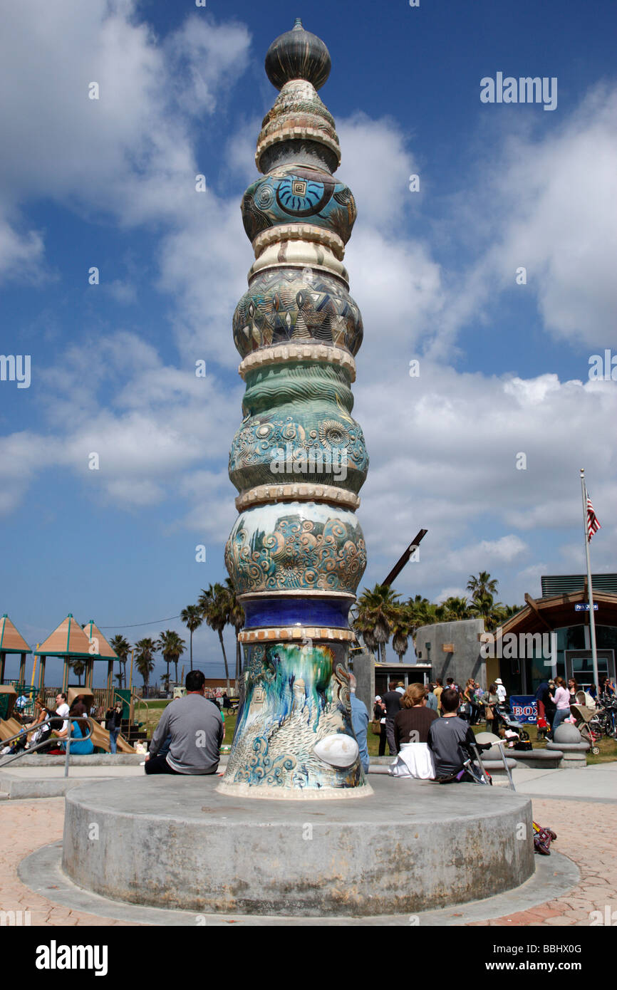 außerhalb der Freizeit-Arena am Venice Beach Los Angeles Kalifornien Skulptur Stockfoto