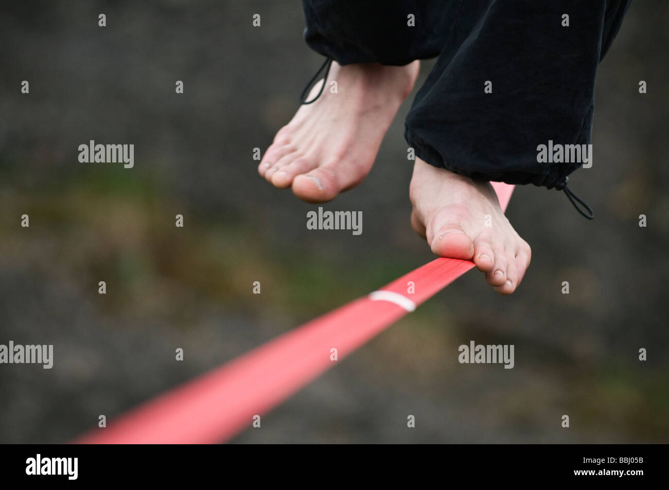 Füße der Person zu Fuß highline Stockfoto