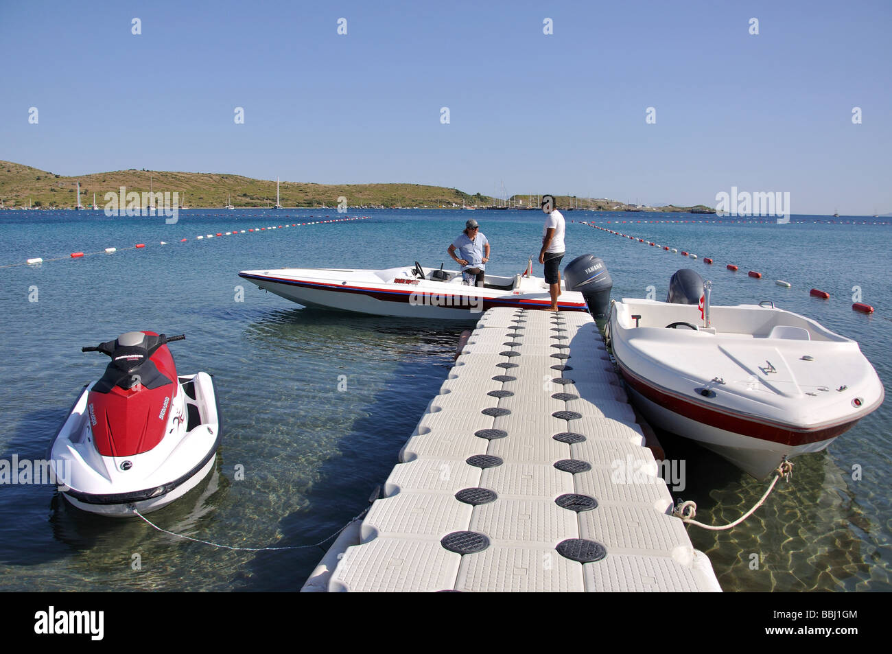 Schwimmender Pier, Gumbet, Halbinsel Bodrum, Provinz Mugla, Republik Türkiye Stockfoto