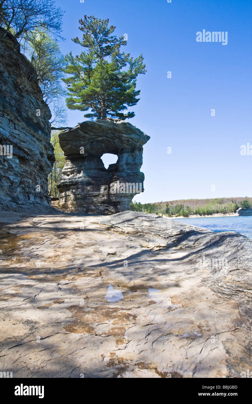 Kapelle Rock abgebildet Felsen-Staatsangehöriger Lakeshore Stockfoto