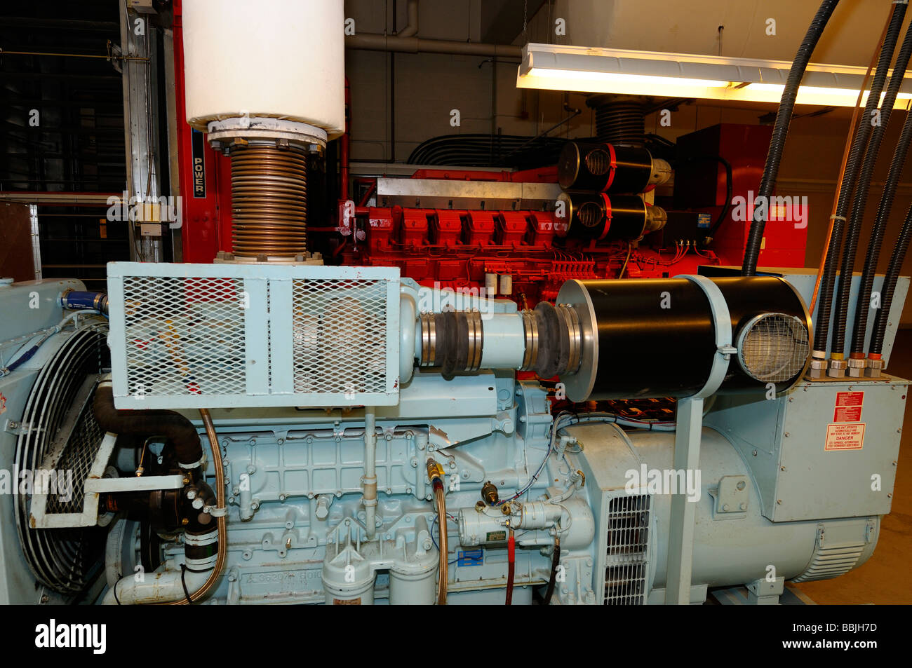 Diesel Generatoren für die Stromversorgung auf dem Dach des Hochhauses Bürogebäude Toronto Stockfoto