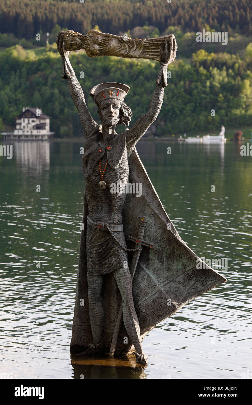 Statue von St. Domitian, gegründet 1994 von Prof. Giorgio Igne, Millstaetter See, Millstätter See, Millstatt, Kärnten, Österreich, Stockfoto