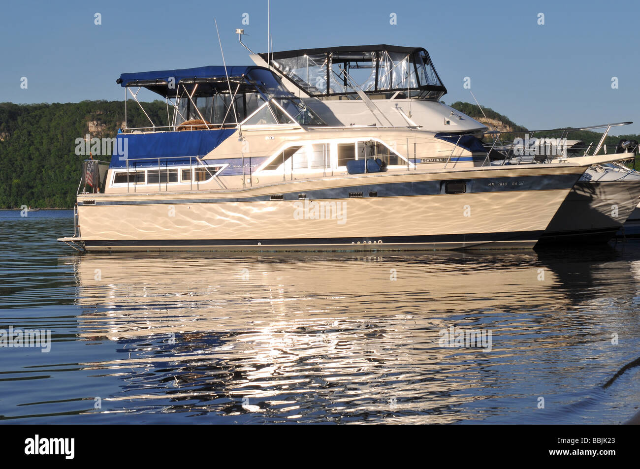 Verankerte Boote. Stockfoto