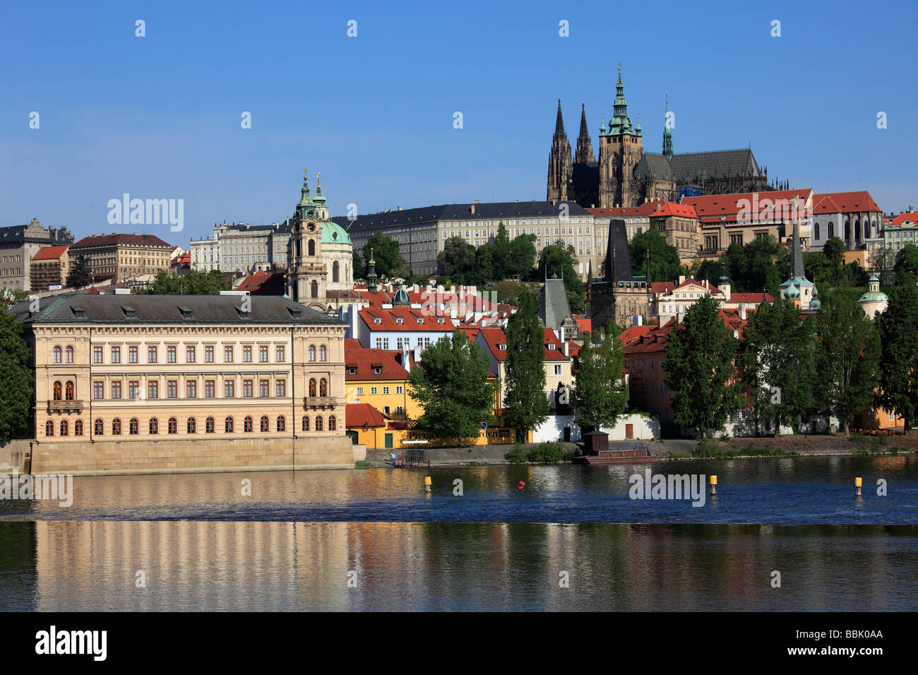 Tschechische Republik-Prag-Burgviertel Skyline Vltava Fluss Mala Strana Stockfoto