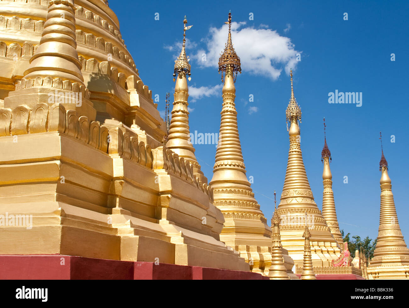 Goldenen buddhistischen Tempel in der Nähe von Inle-See, Myanmar (Burma) Stockfoto