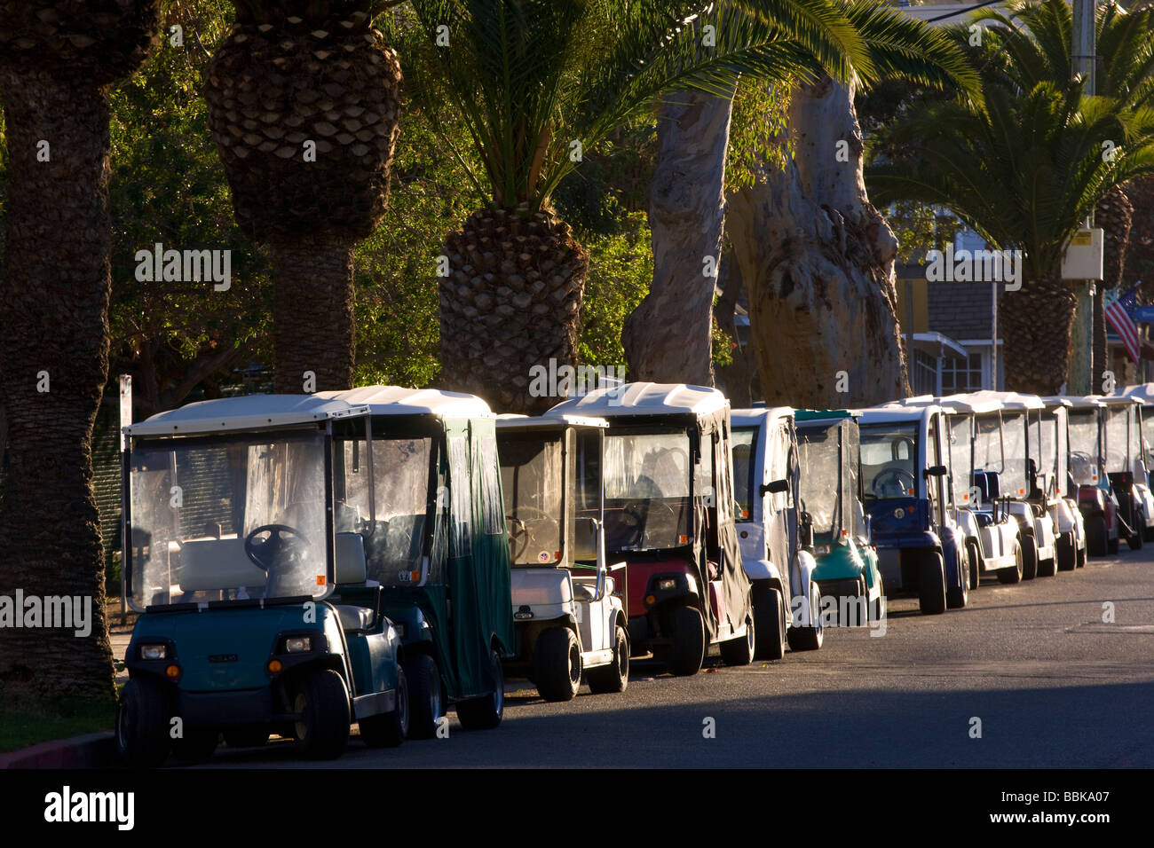 Golfcarts Avalon Catalina Insel Kalifornien Stockfoto