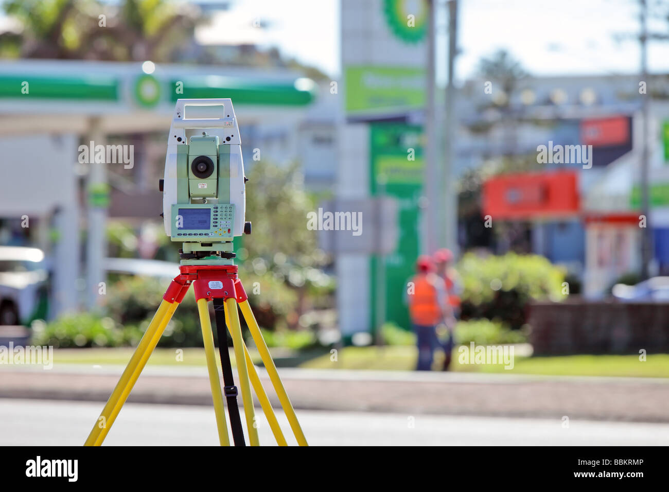 Moderne Theodolit verwendet für Vermessungsarbeiten Stockfoto