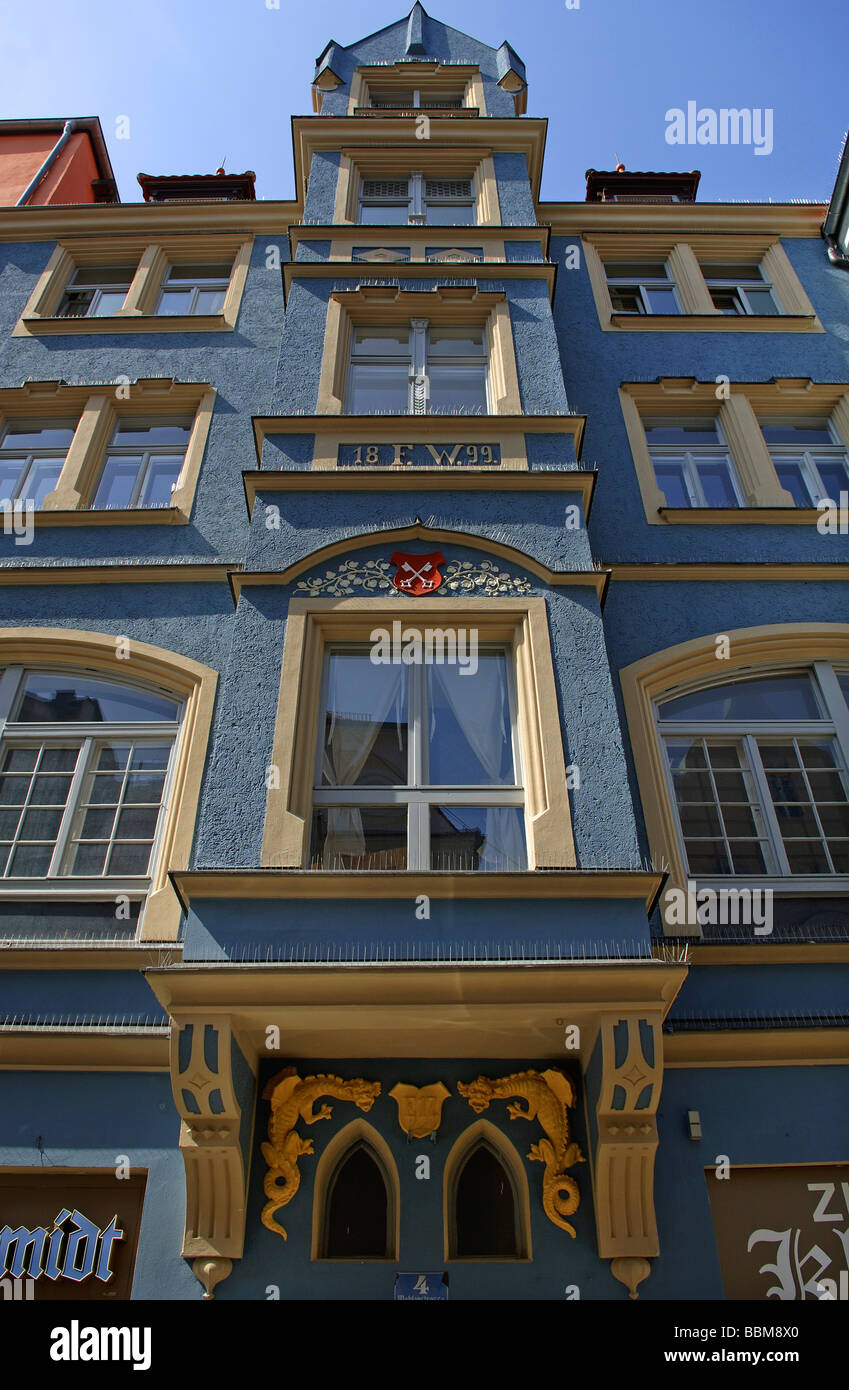 Dekorative Fassade ein Stadthaus, Bucht Fenster, Regensburg, untere Bayern, Deutschland, Europa Stockfoto