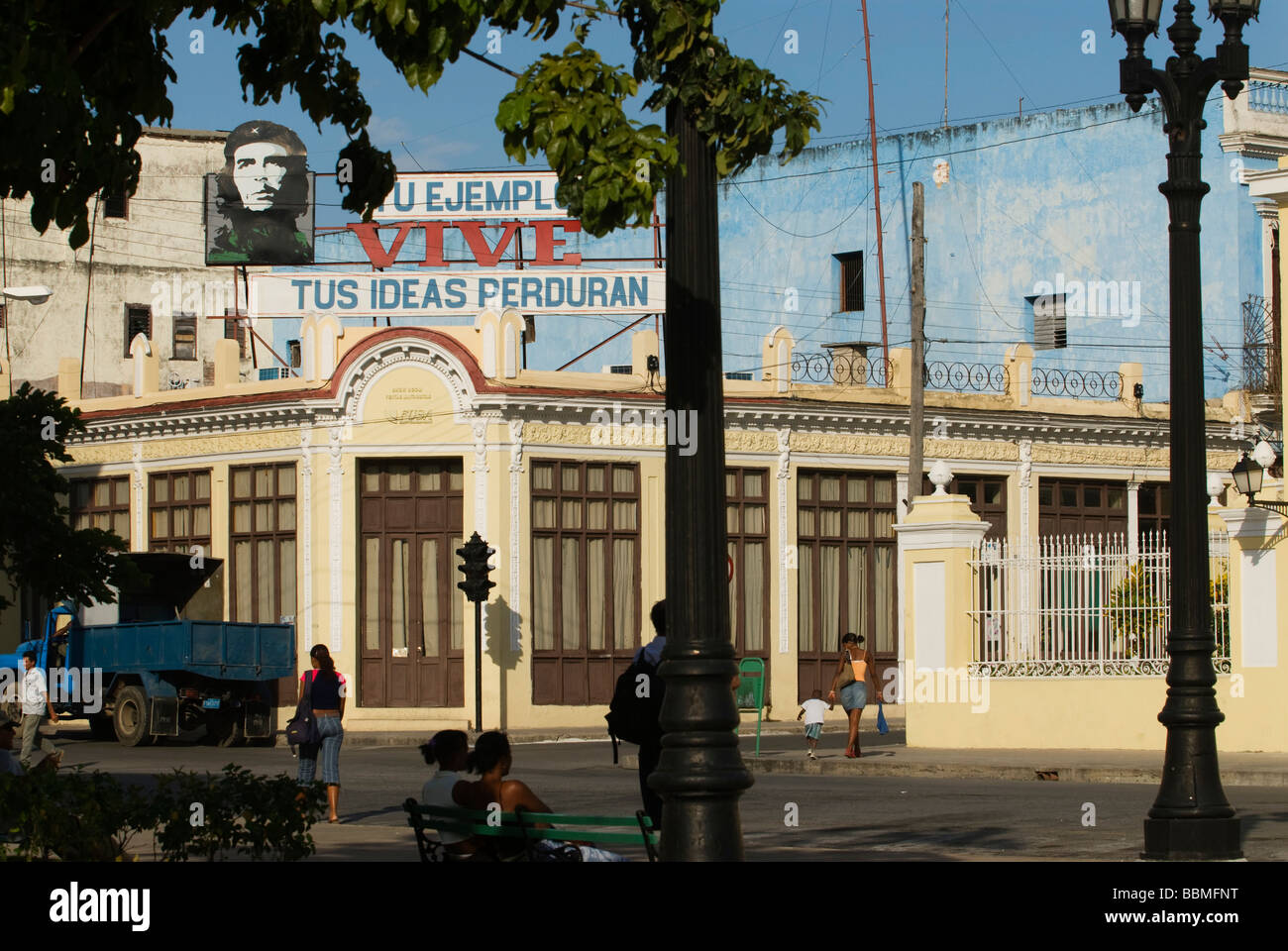 Kuba, Cienfuegos. Billboard von Che Guevara, Jose Marti Plaza, Cienfuegos Stockfoto