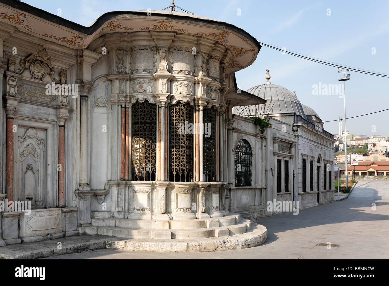 Huesrev-Pasa Bibliothek osmanischer Barock-Stil, das Goldene Horn auf Eyuep, Istanbul, Türkei Stockfoto