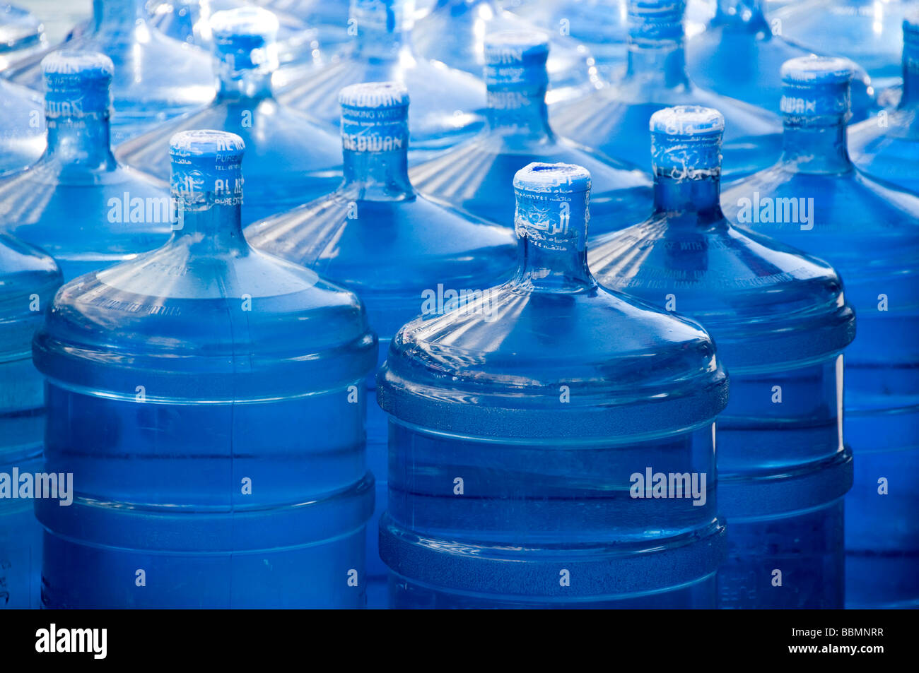 Frühling-Wasserflaschen-Dubai Stockfoto