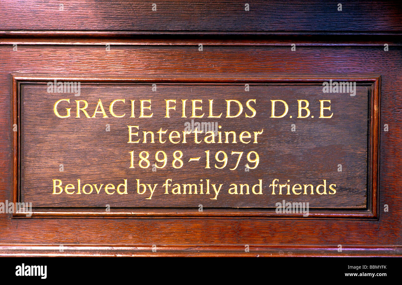 Str. Pauls Kirche Covent Garden Denkmal für Gracie Fields, britische Schauspielerin Sängerin Künstler Entertainer London England UK Stockfoto