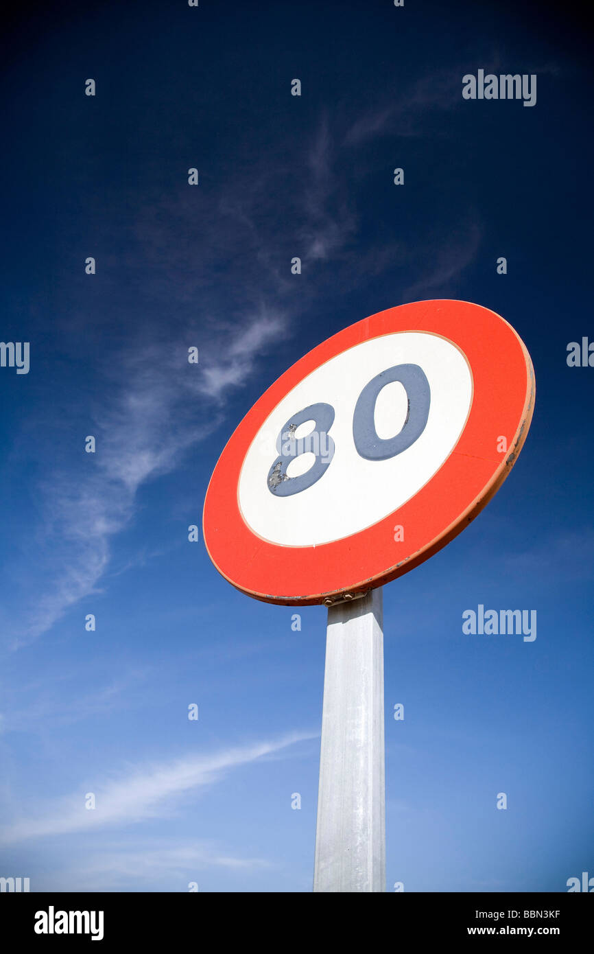 80 km/h Höchstgeschwindigkeit Zeichen, Europa Stockfoto