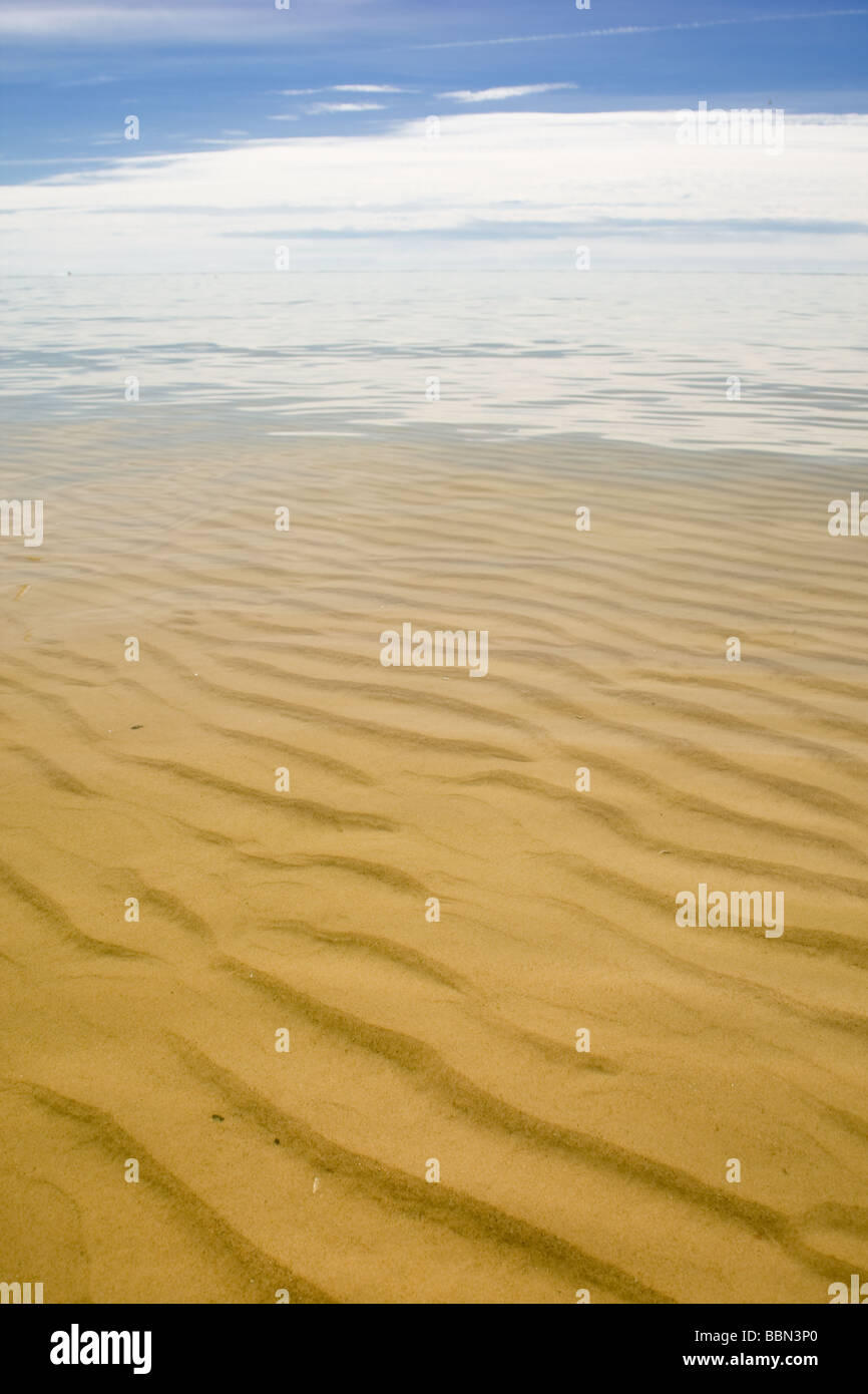 Stillgewässer und wellige Sand unter dem Wasser, Grand Haven, Michigan, USA Stockfoto