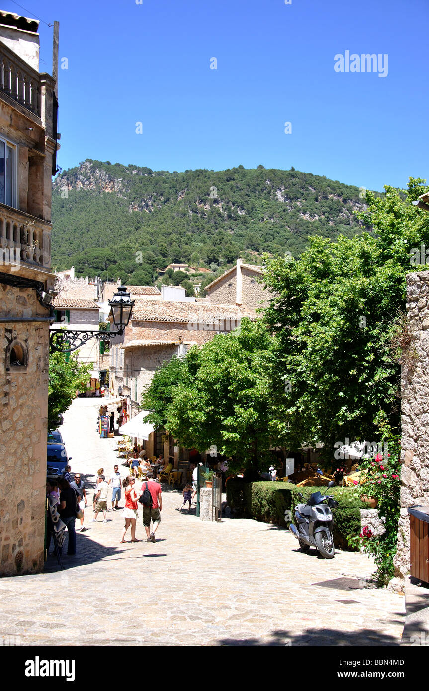 valldemossa-tourists-fotos-und-bildmaterial-in-hoher-aufl-sung-alamy