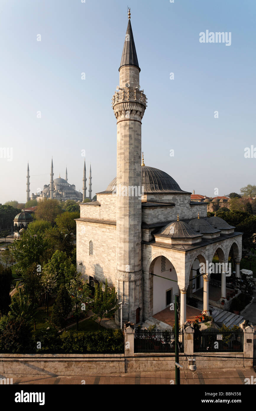 Firuz Aga-Moschee, mit Blick auf die blaue Moschee, Sultanahmet-Platz, Istanbul, Türkei Stockfoto