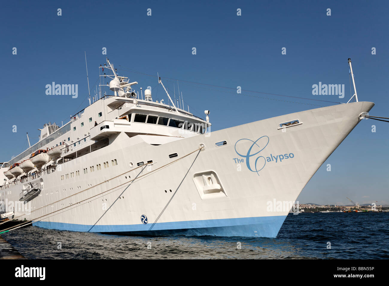 Calypso schiff Fotos und Bildmaterial in hoher Auflösung Alamy