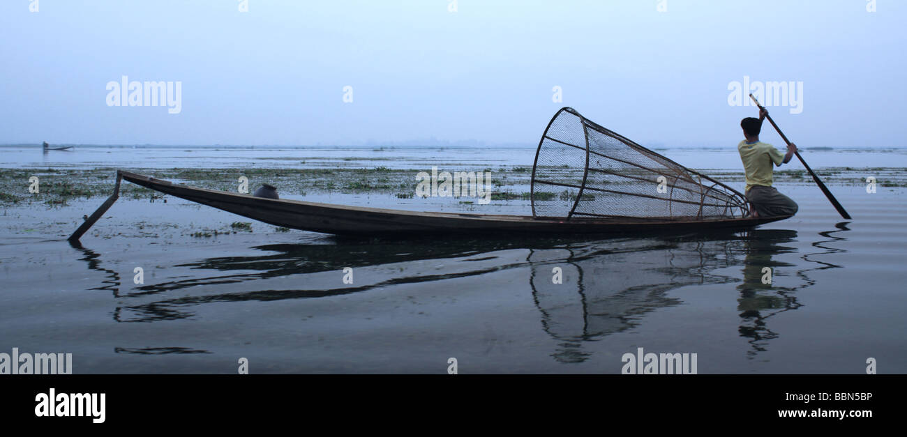 Fischerboot am Inle-See Stockfoto