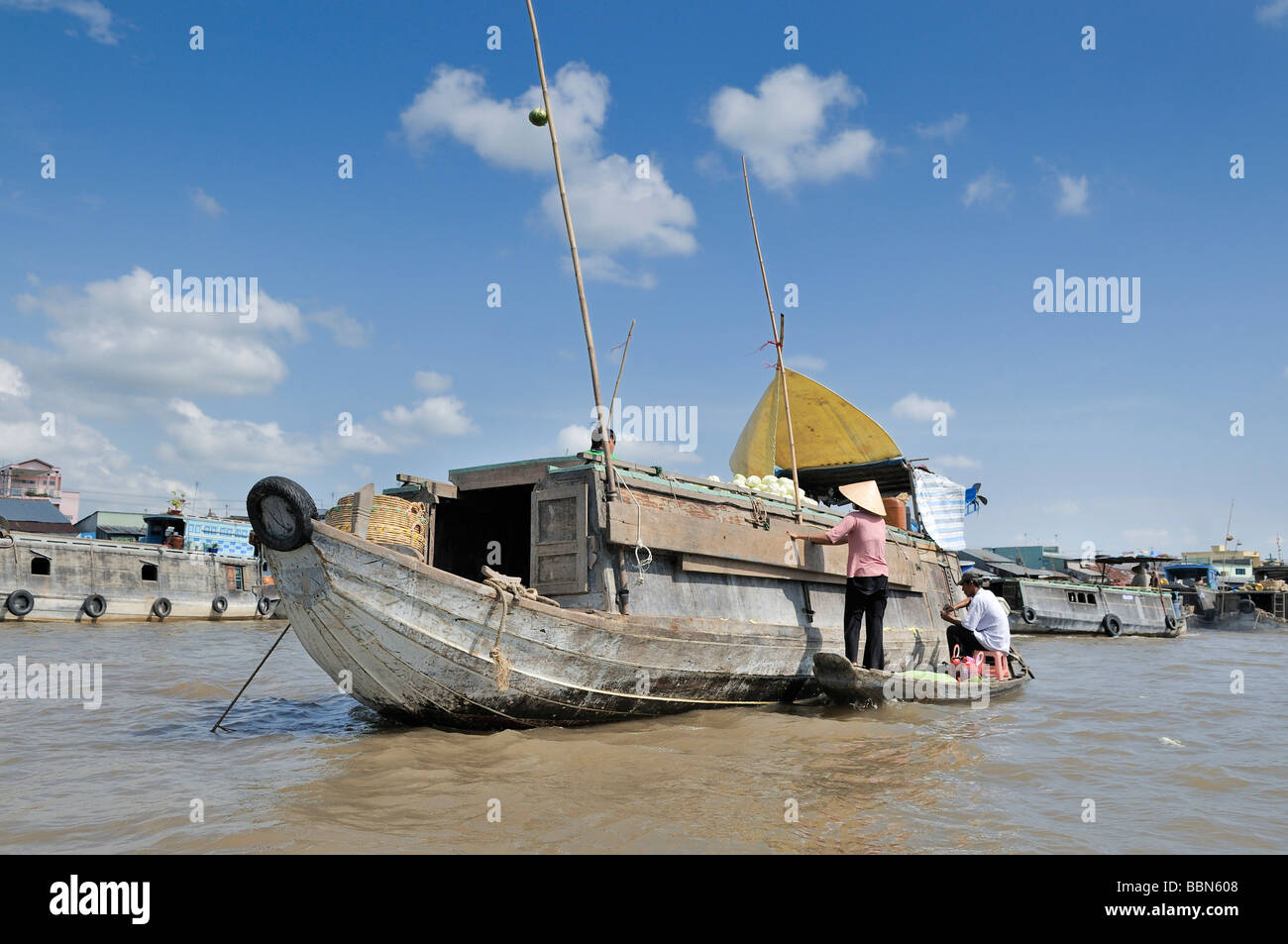 Markt-Boot mit Gemüse auf dem schwimmenden Markt von Can Tho, Mekong-Delta, Vietnam, Asien Stockfoto