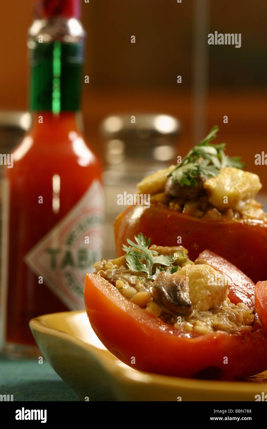 gefüllte Tomaten mit Pilz Mais Stockfoto
