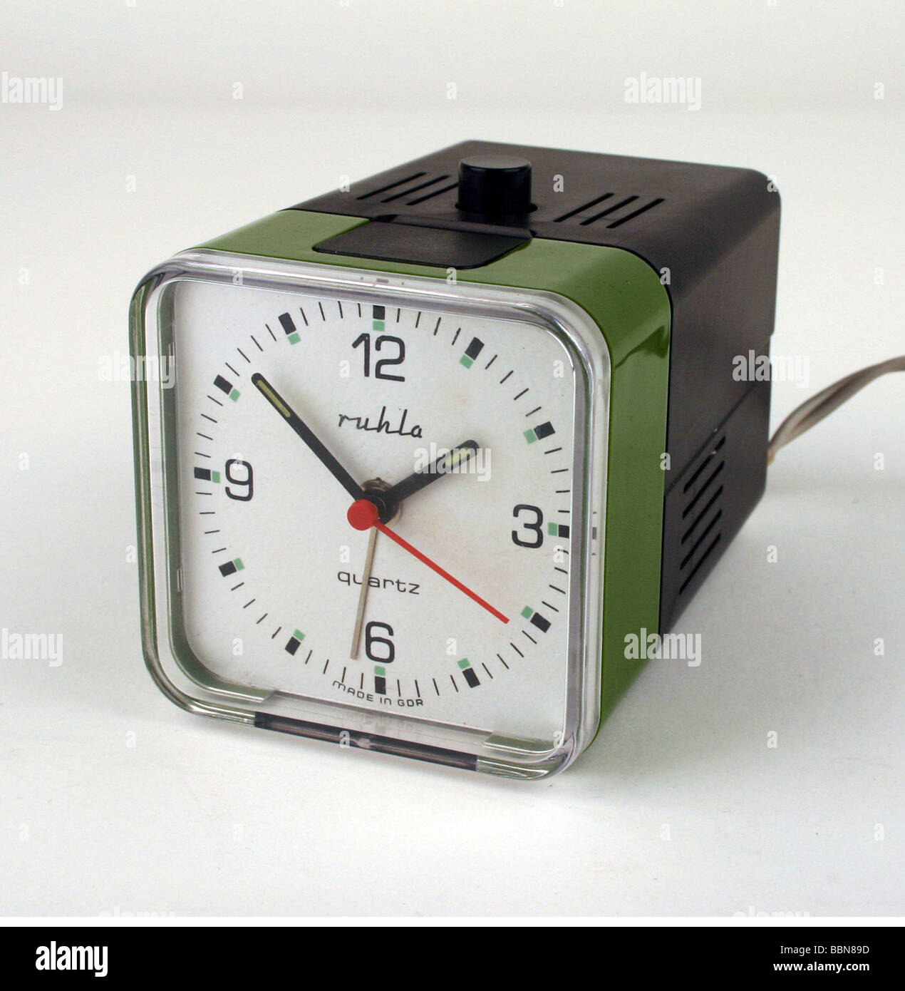 Uhren, Wecker für Gehörlose, Kaliber 64, hergestellt vom Kombinat Ruhla, DDR,  1970er Jahre Stockfotografie - Alamy