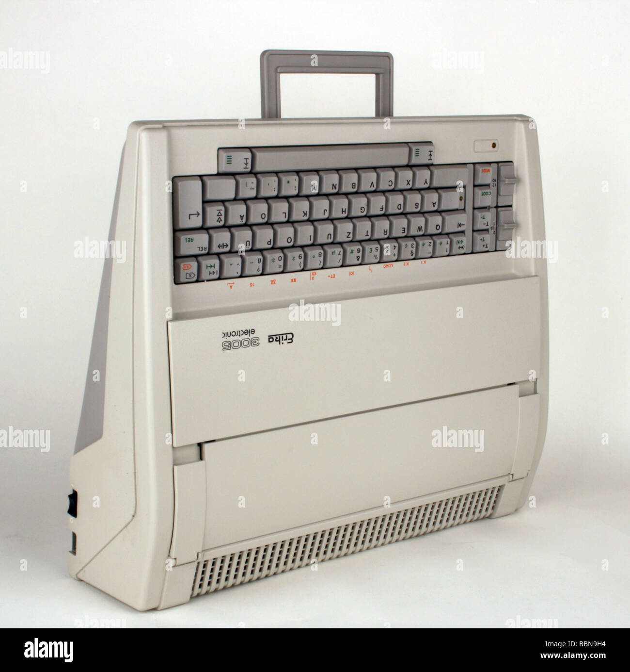 Technik, Schreibmaschinen, Schreibmaschine Erika 3005 elektronisch, hergestellt vom Kombinat Robotron-Buchungsmaschinen Karl-Marx-Stadt, DDR, 1989/1990, Stockfoto