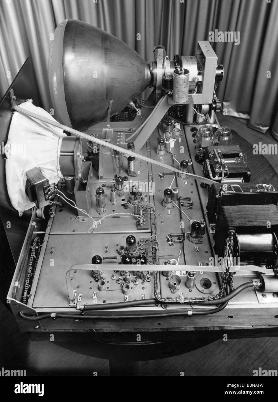 Rundfunk, Fernsehen, Technik, TV-Empfänger des Elektroinstituts Bredeneck, Interieur, Nordwestdeutscher Rundfunk (Nordwestdeutscher Rundfunk, NWDR), ca. 1952, Stockfoto