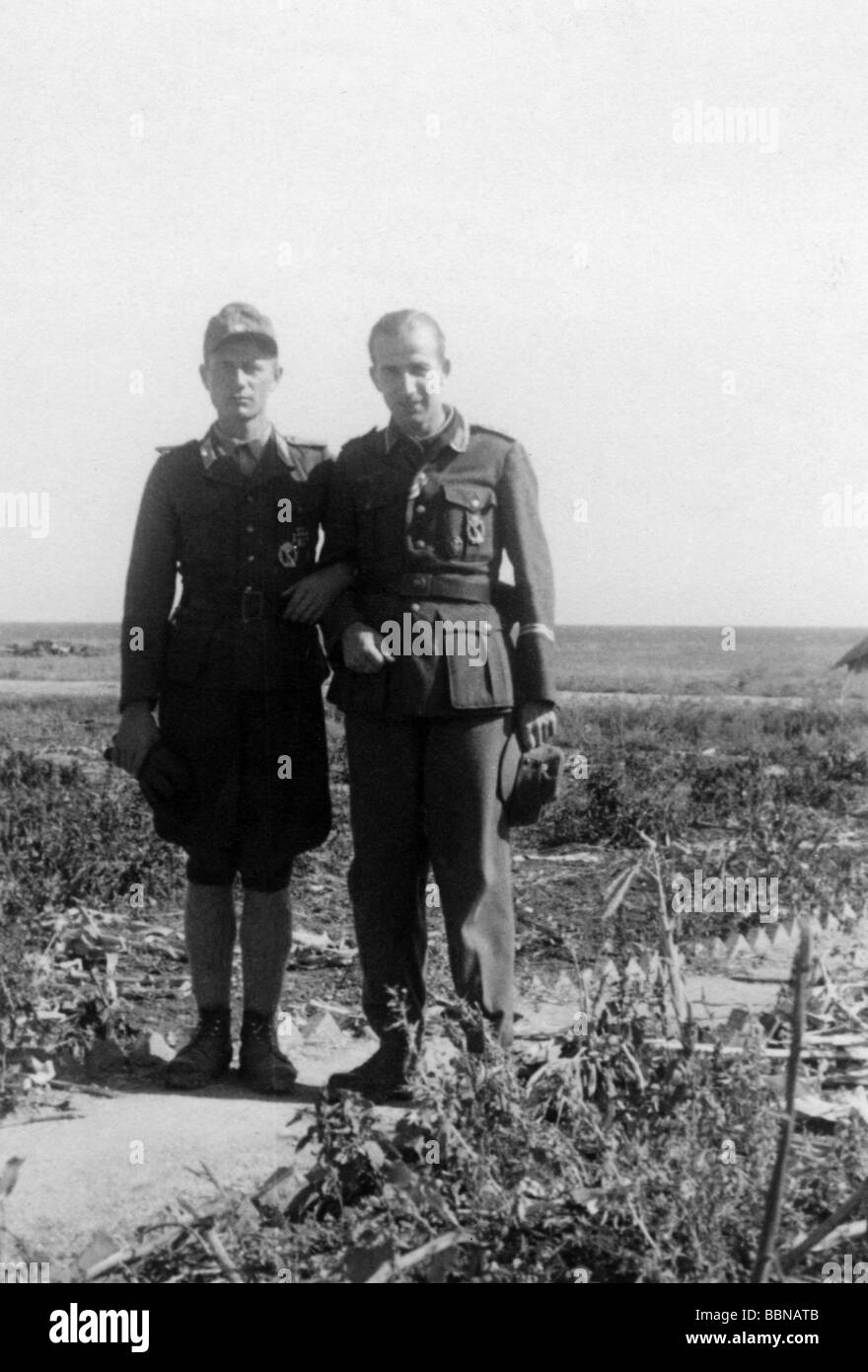 Ereignisse, Zweiter Weltkrieg/Zweiter Weltkrieg, deutsche Wehrmacht, Bergleute, vermutlich Gebirgsjaeger-Regiment (Gebirgs-Regiment) 99, ca. 1942, Deutschland, Drittes Reich, Militär, Uniform, Uniformen, 20. Jahrhundert, historisch, historisch, verknüpfte Waffen, Kameraden, Freunde, Infanterie, Gebirgsjager, Gebirgsjäger, vierziger Jahre, Menschen, Stockfoto