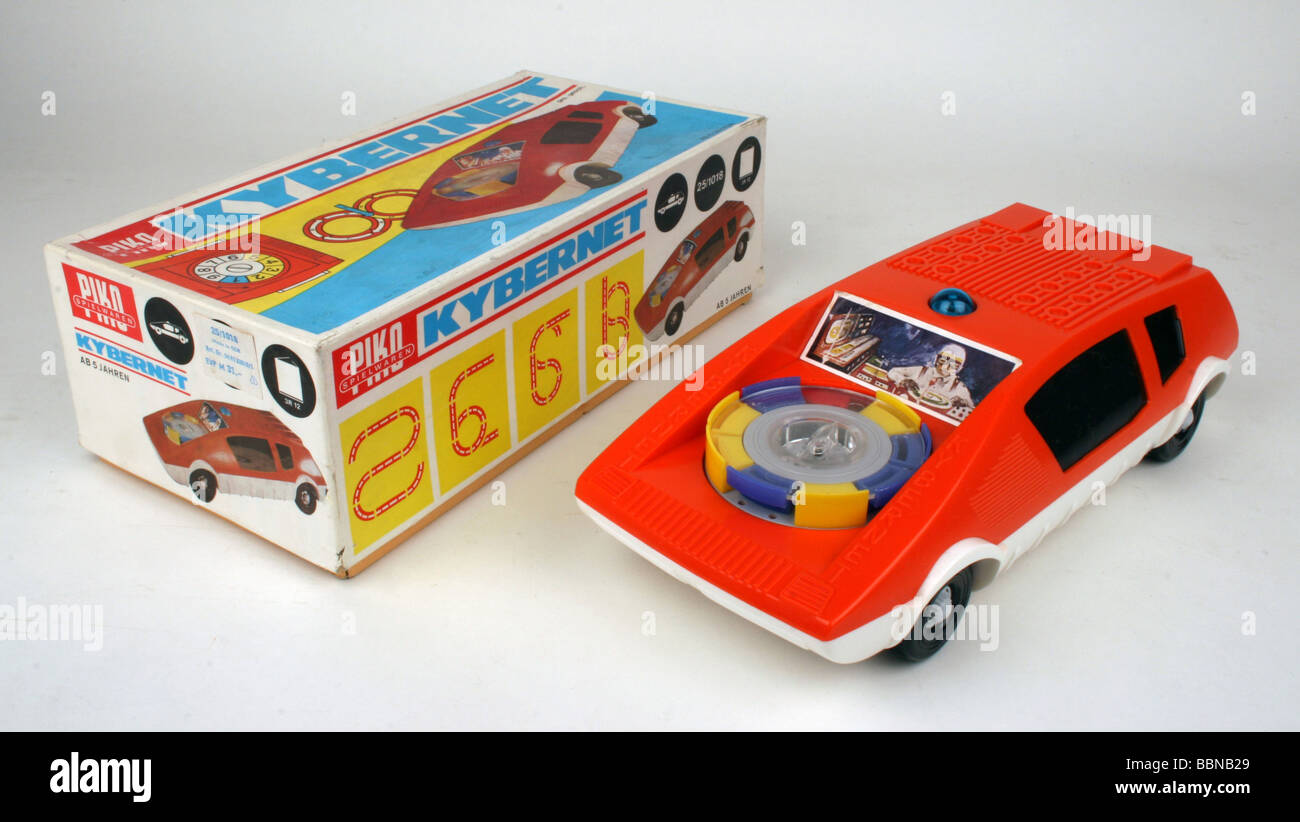 Spielzeug, Autos, batteriebetriebenes Auto "Kybernet", hergestellt vom Kombinat Piko Sonneberg, DDR, 1970er Jahre, Stockfoto