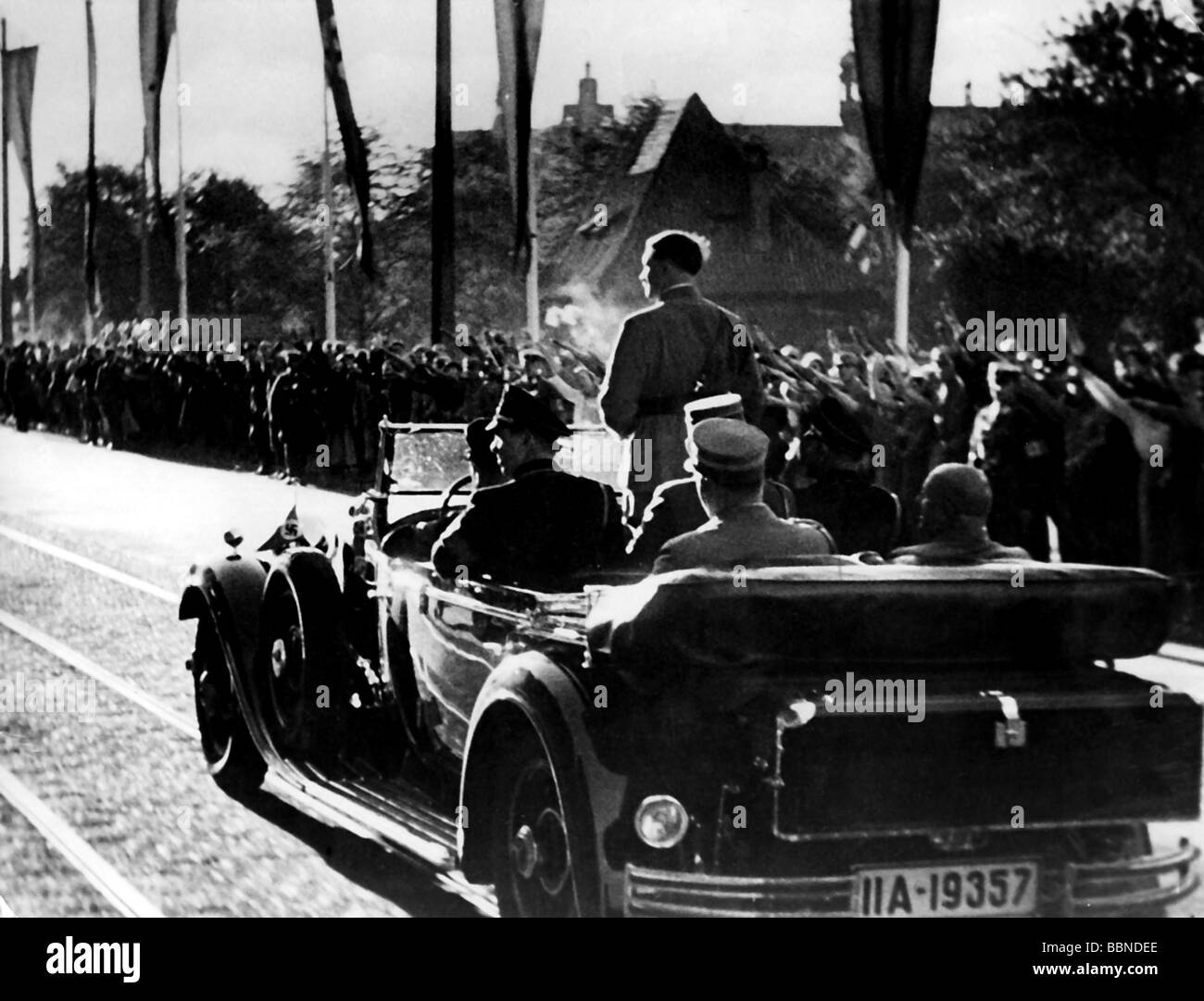 Hitler, Adolf, 20.4.1889 - 30.4.1945, deutscher Politiker (NSDAP), Führer und Reichskanzler seit 1933, Szene, auf dem Weg zur Nürnberg Rallye, "Reichsparteitag der Freiheit", 10. - 16.9.1935, Stockfoto