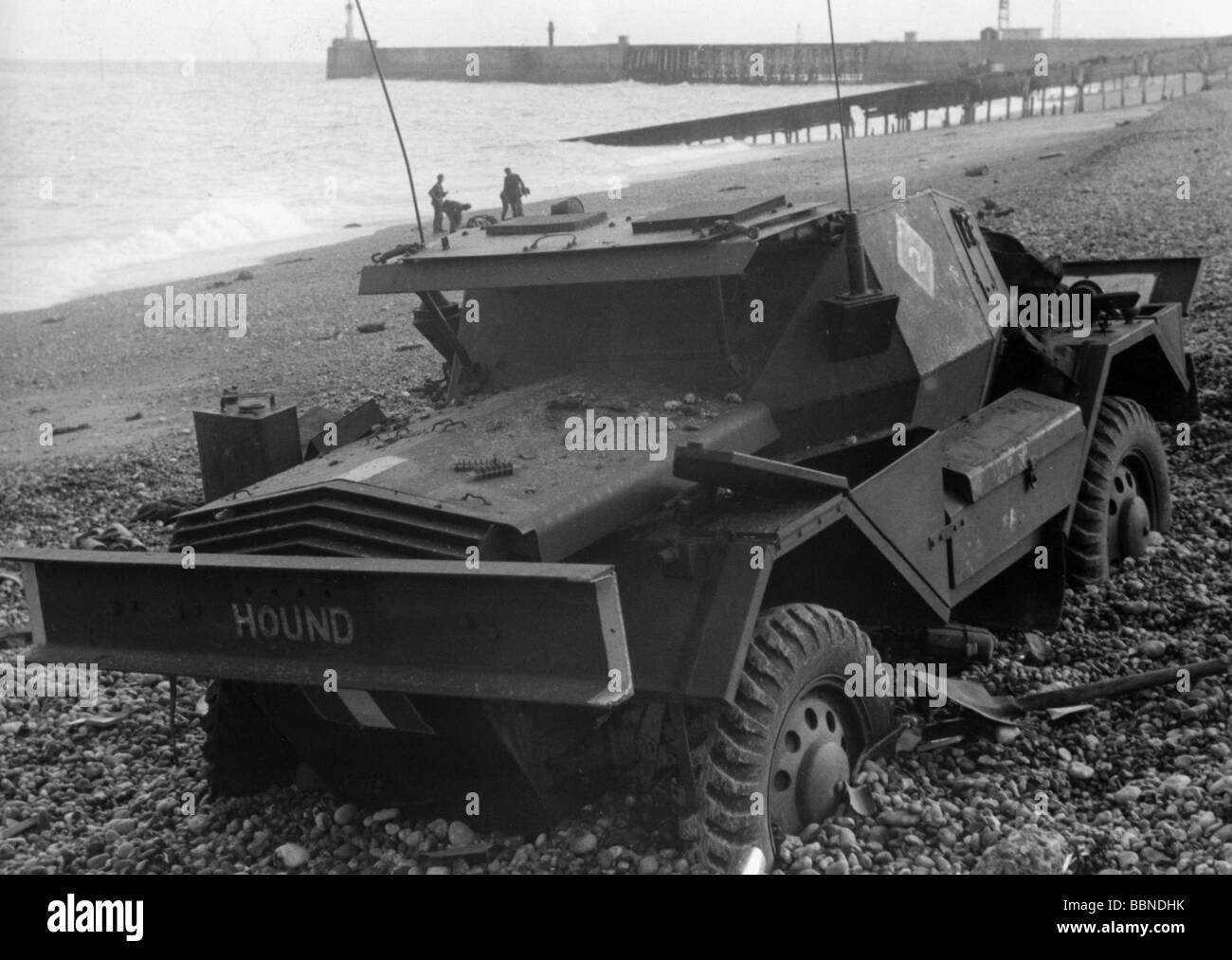 Veranstaltungen, Zweiter Weltkrieg/zweiter Weltkrieg, Frankreich, Dieppe, 19.8.1942, verlassener kanadischer gepanzerter pfadfinderwagen am Strand, Stockfoto