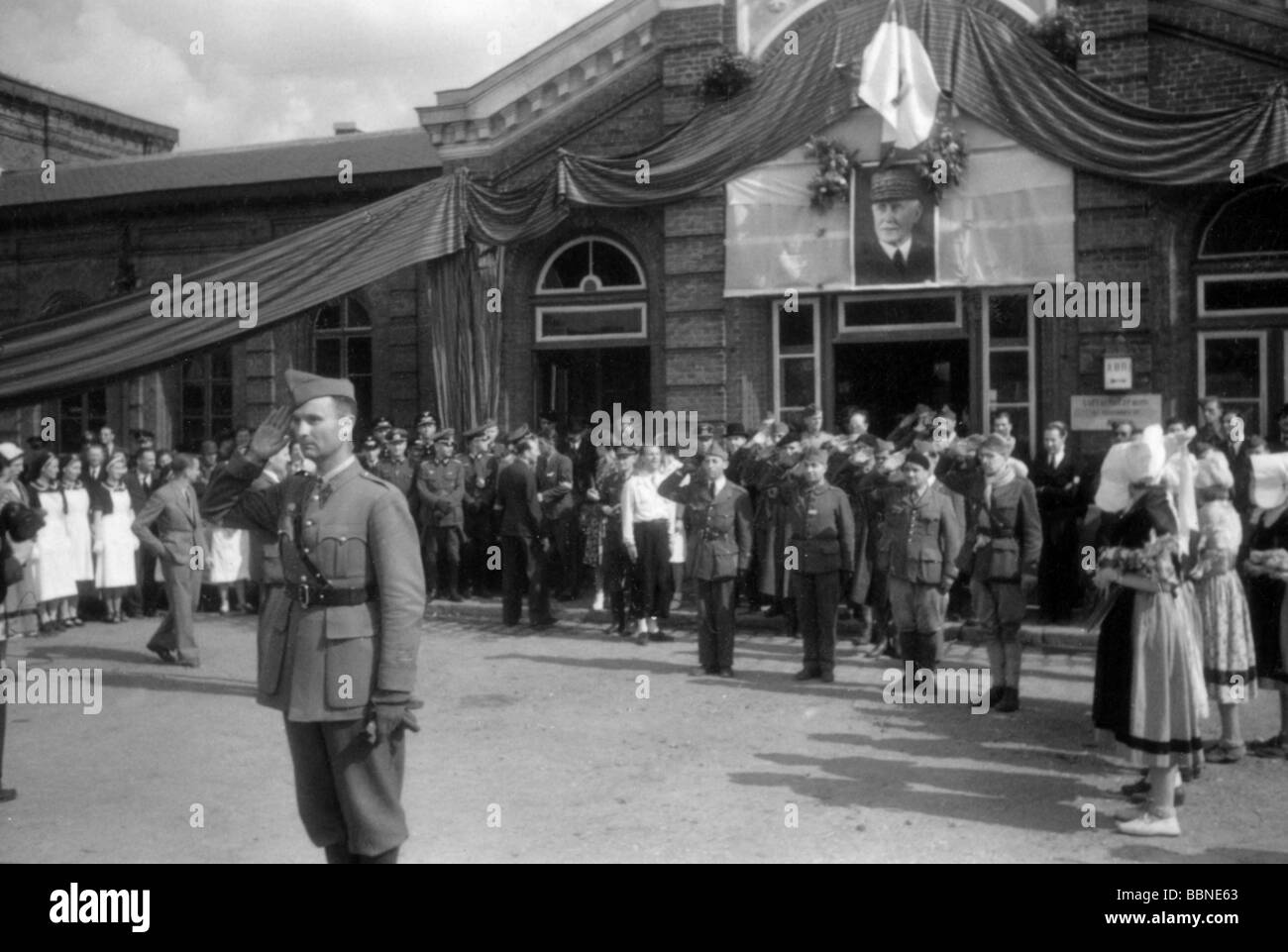 Ereignisse, Zweiter Weltkrieg/zweiter Weltkrieg, Frankreich, Freilassung französischer Kriegsgefangenen, als Gegenleistung für das passive Verhalten der Bürger von Dieppe während des alliierten überfalls am 19.8.1942, Ankunft in Serqueux bei Dieppe, 12.9.1942, Stockfoto