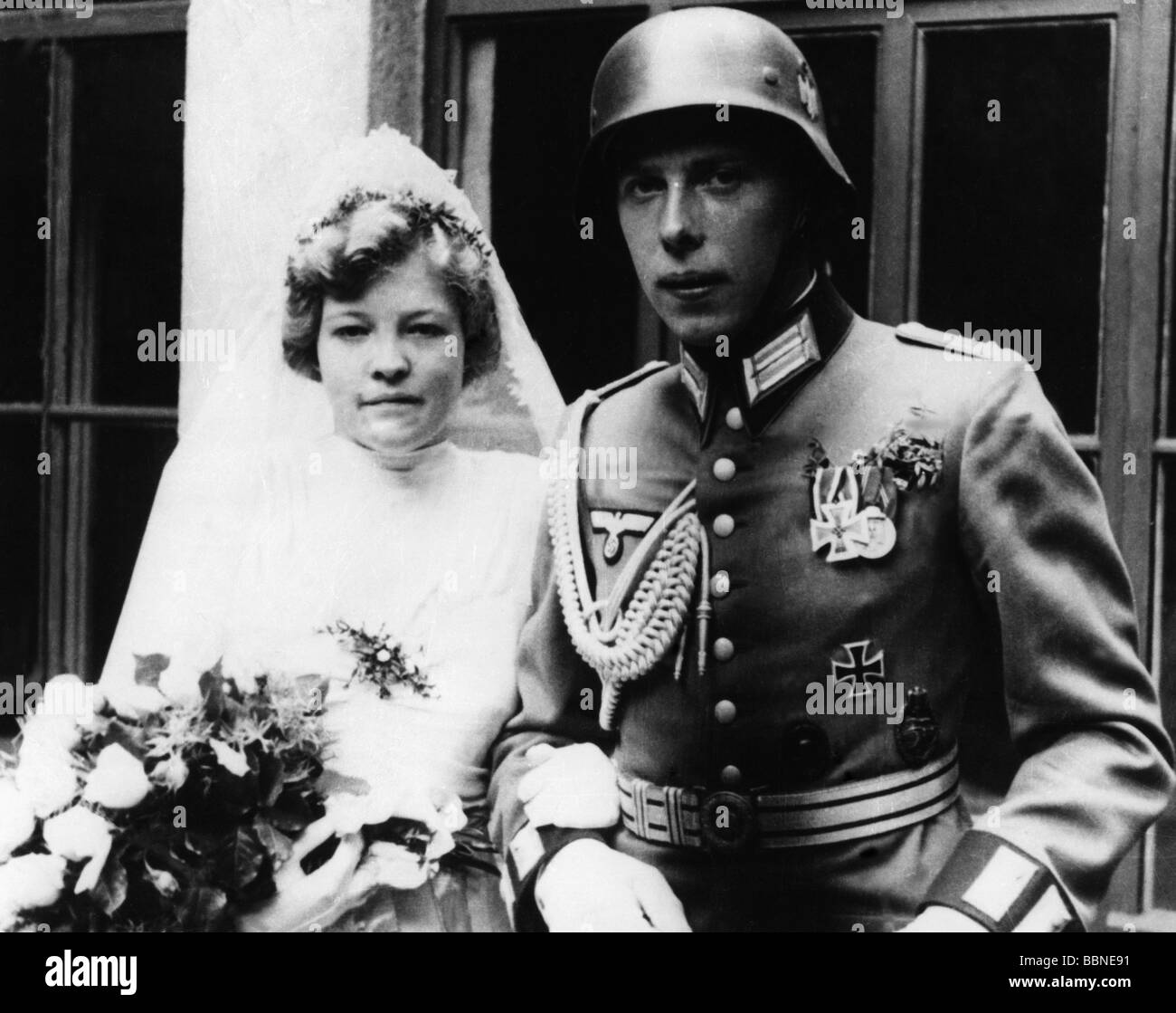 Veranstaltungen, Zweiter Weltkrieg/zweiter Weltkrieg, deutsche Wehrmacht, Offizier der deutschen Panzerkräfte bei seiner Hochzeit, ca. 1943, Stockfoto