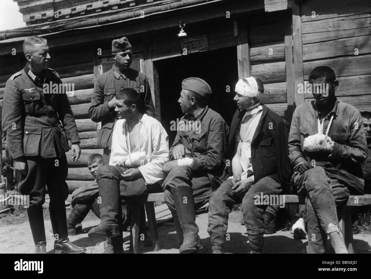 Ereignisse, Zweiter Weltkrieg/zweiter Weltkrieg, Sanitätsdienst, verwundete sowjetischen Soldaten in einem deutschen Feldlazarett an der Front, wahrscheinlich Sommer 1941, Stockfoto