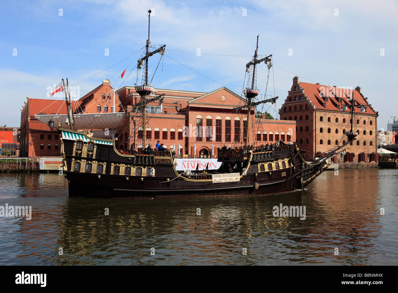 Polen-Danzig-Sightseeing-Schiff im Hafen Stockfoto