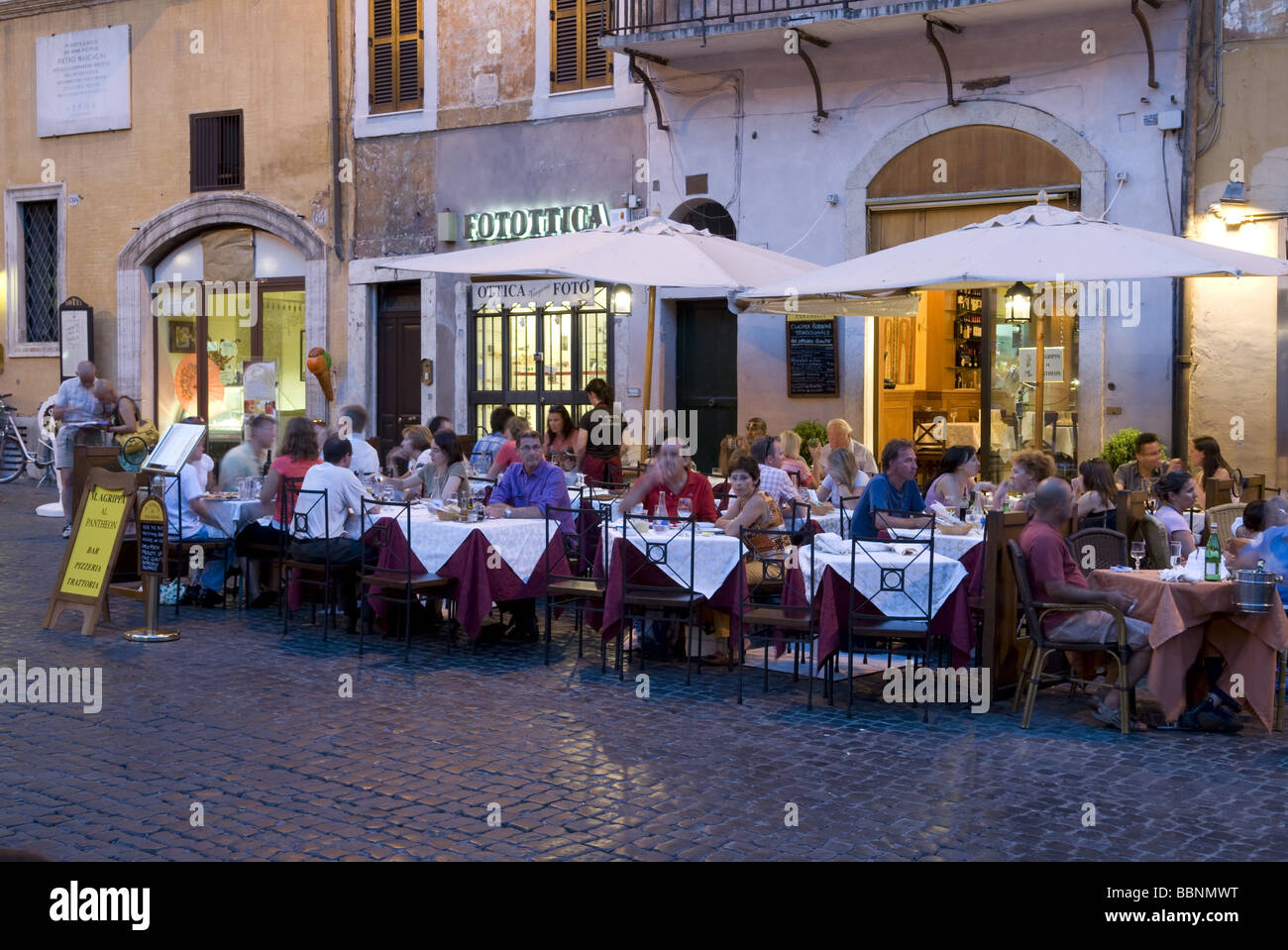 Geographie/Reisen, Italien, Rom, Piazza della Rotonda, Restaurant, Cafe, Additional-Rights - Clearance-Info - Not-Available Stockfoto