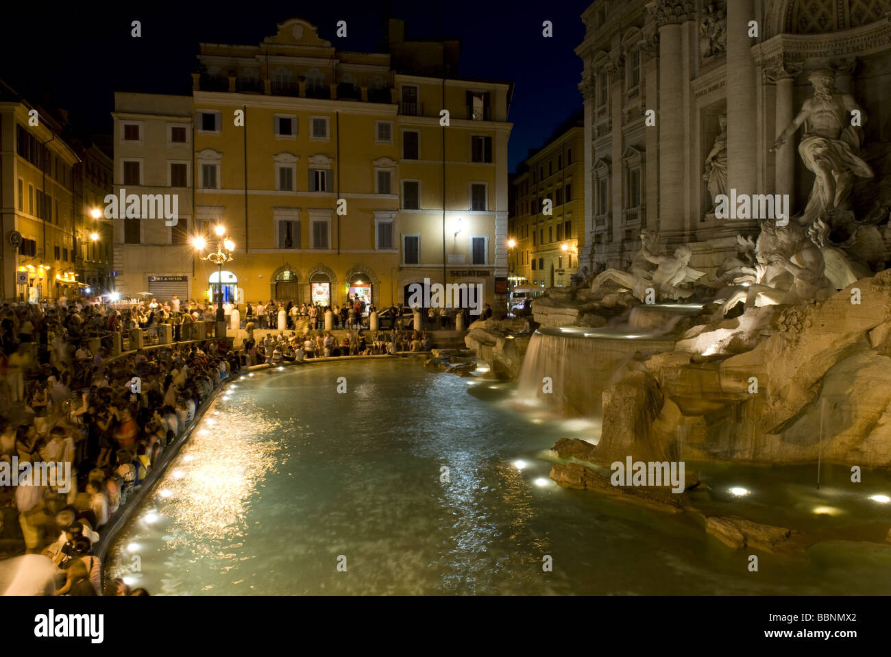 Geographie/Reisen, Italien, Rom, Brunnen Trevi, Nachtaufnahme, Additional-Rights - Clearance-Info - Not-Available Stockfoto