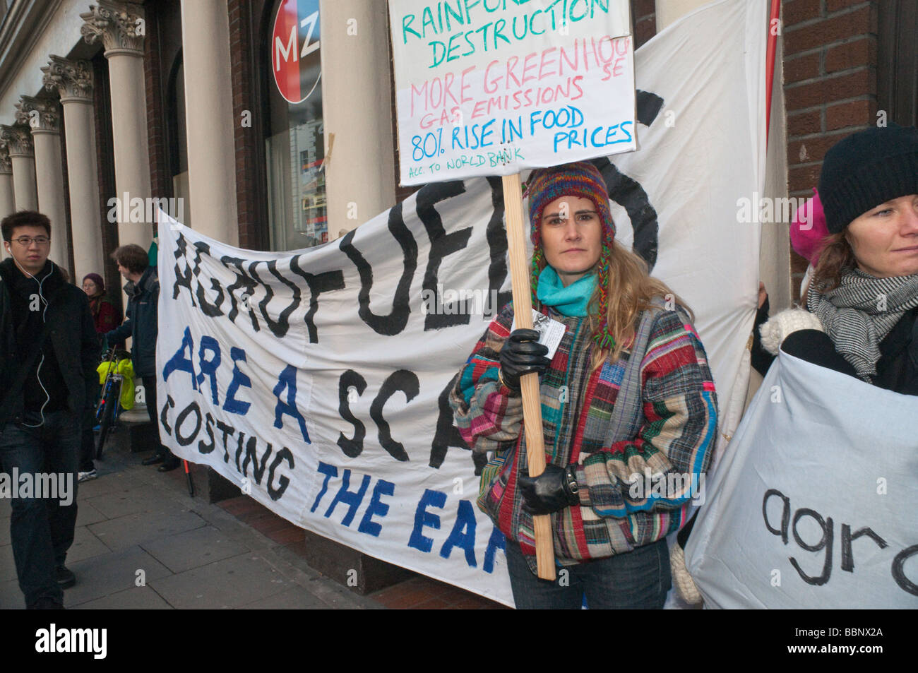 "Masse" Radfahrer protestieren Agrosprit Fremdfirma, National Climate Change März, London, 6. Dezember 2008 Stockfoto