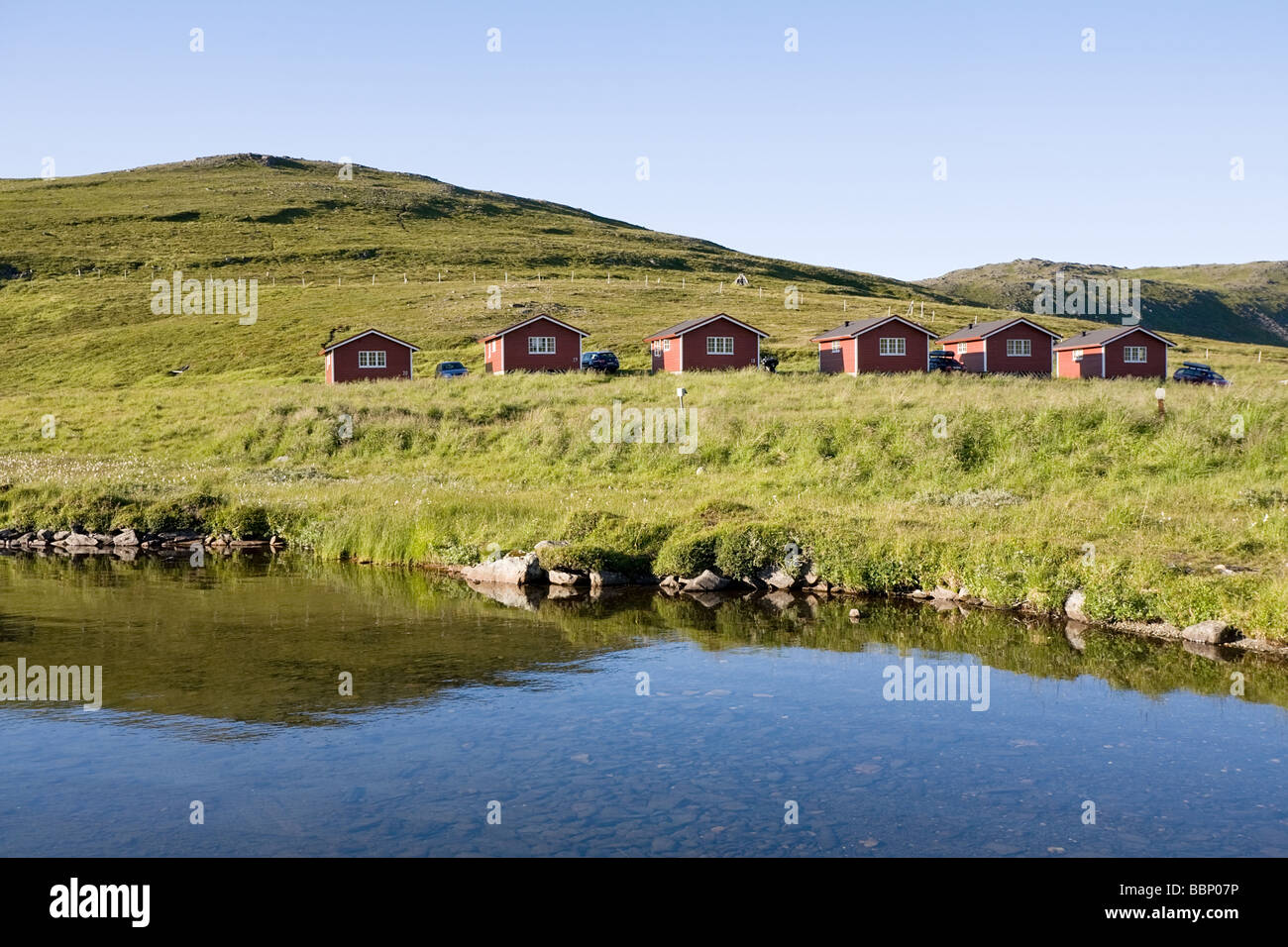 Kleine Norwegische camping in der Nähe von Barents Meer Stockfoto