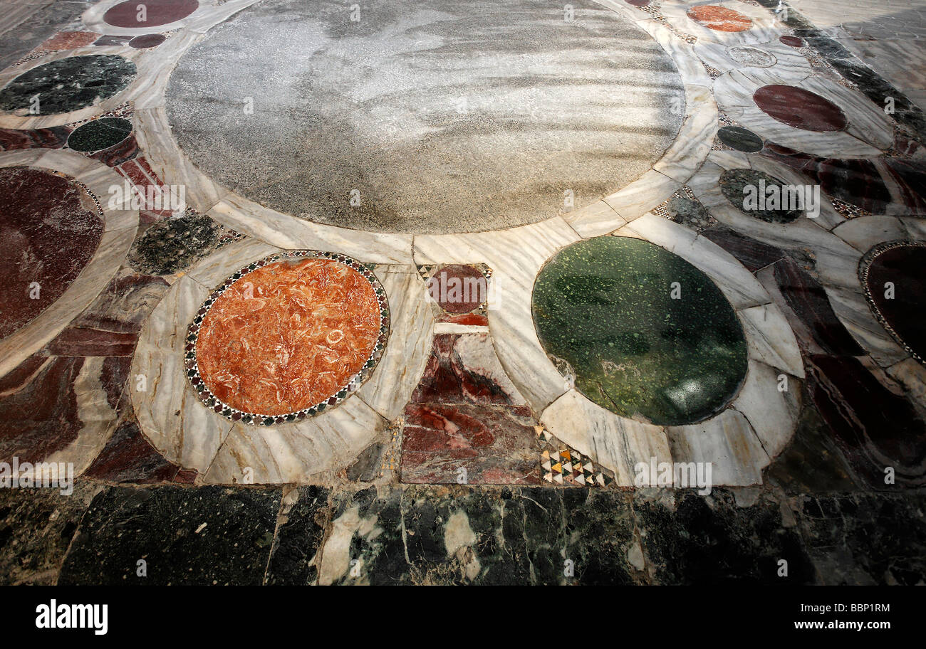 Hagia Sophia, Aya Sofya, Ort der Krönung der byzantinischen Kaiser, verziert mit Marmor, Sultanahmet, Istanbul, Türkei Stockfoto