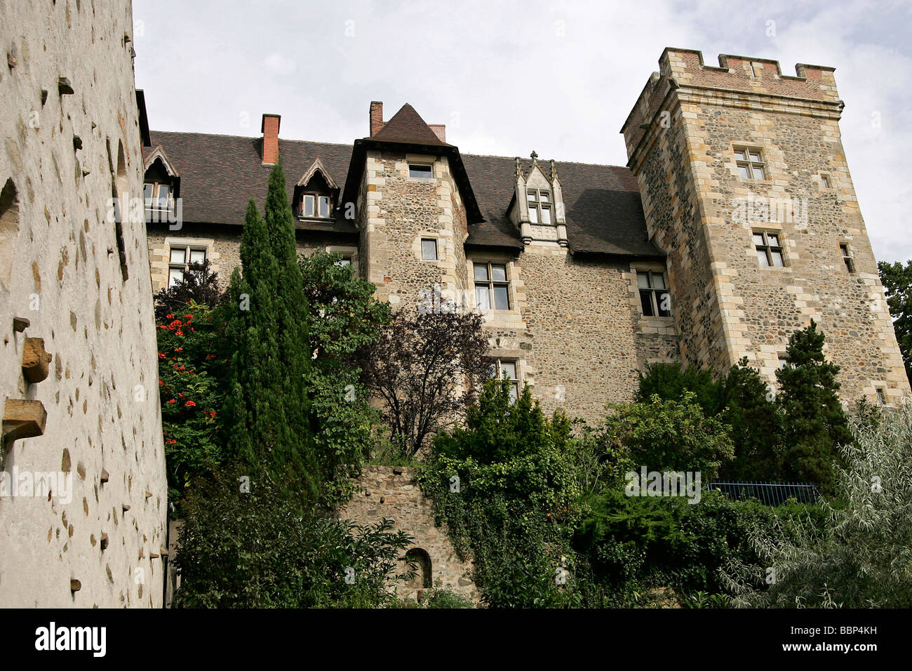 SCHLOSS DER HERZÖGE VON BOURBON, MONTLUCON, ALLIER (03), FRANKREICH Stockfoto