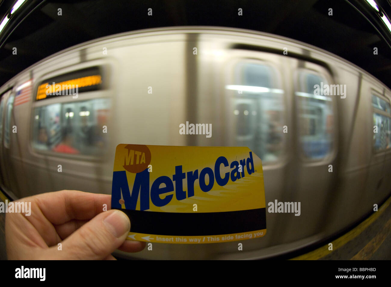 Eine New Yorker MTA Metrocard in der u-Bahn in New York auf Sonntag, 24. Mai 2009 Frances M Roberts Stockfoto
