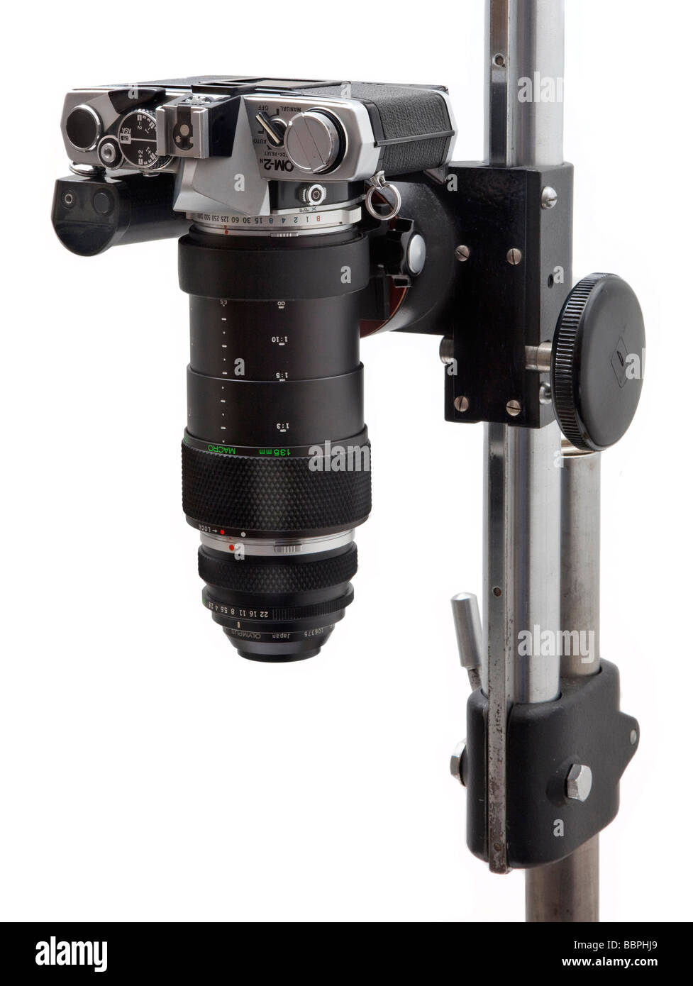 Olympus OM SLR-Makro-Kamera-Ausrüstung zur Nahaufnahme Fotografie, 38mm-Makro-Objektiv, Vari Verlängerungsrohr, vertikal montiert Stockfoto